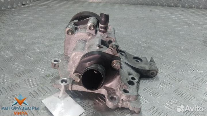 Помпа Nissan Serena C25 рест. 2007