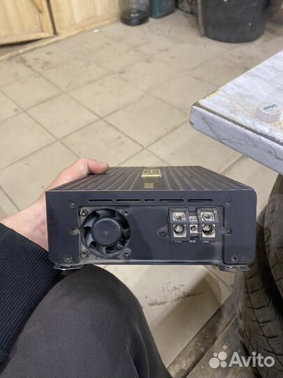 Усилитель (моноблок) на сабвуфер