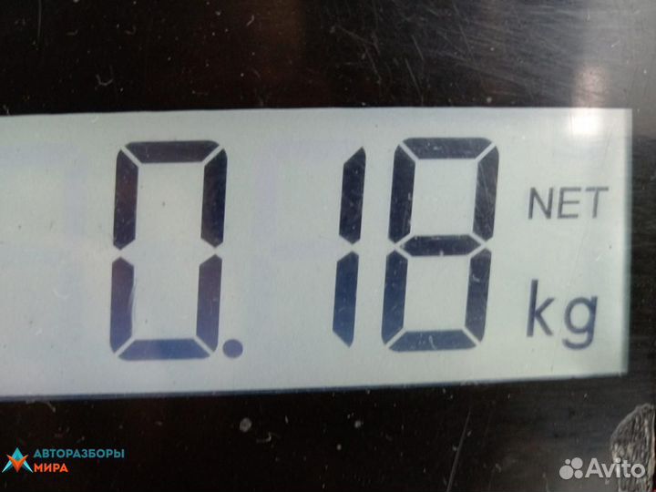 Ресничка (ус) правой фары Volvo XC90 2004