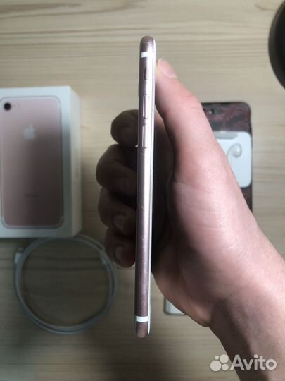 iPhone 7, 32 ГБ