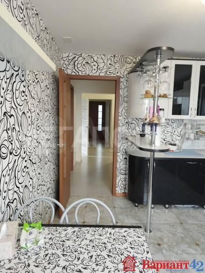 4-к. квартира, 93 м², 2/18 эт.