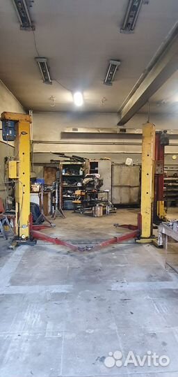 Подъемник автомобильный двухстоечный 3,5 тонн