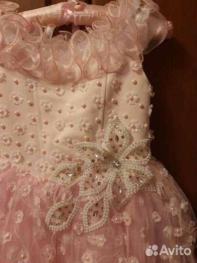 Платье на девочку