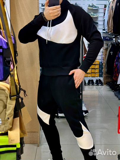 Спортивный костюм Nike