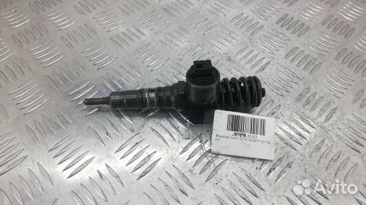 Форсунка дизельная audi A6 C6 (89P08AL01)