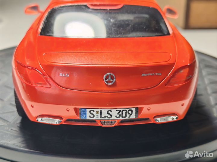 Модель автомобиля mercedes SLS AMG 1/24