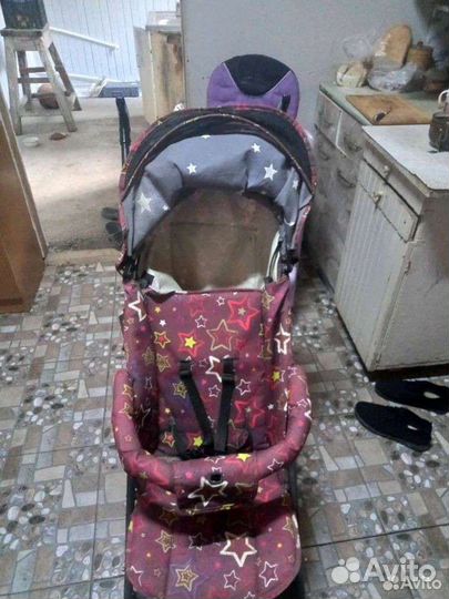 Прогулочная коляска трость