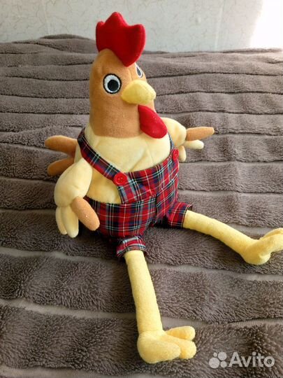 Игрушки разные и куклы