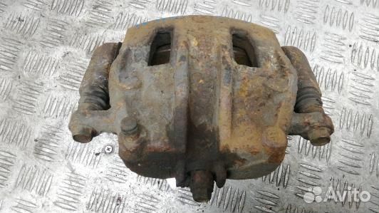 Суппорт тормозной передний правый KIA sorento 2 (K