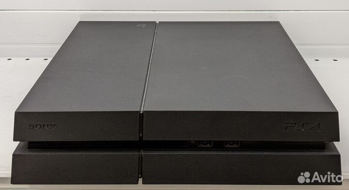 Игровая приставка Sony PlayStation 4 + 2 геймпада