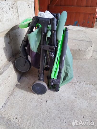 Прогулочная коляска
