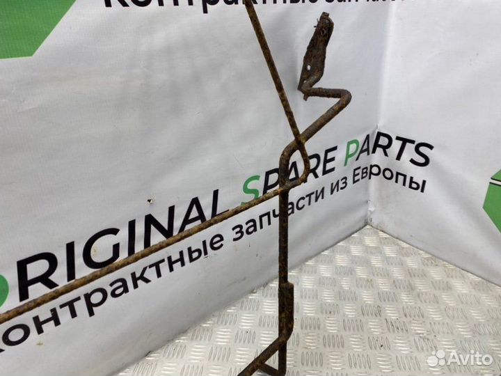 Ниша запаски Hyundai H-1 A1 D4CB 2.5 crdi 2003