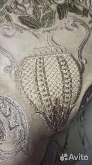 Бархат с вышивкой панно