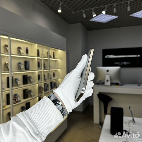 iPhone 15 Pro, 256 ГБ