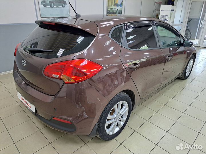 Kia Ceed 1.6 AT, 2015, 232 000 км