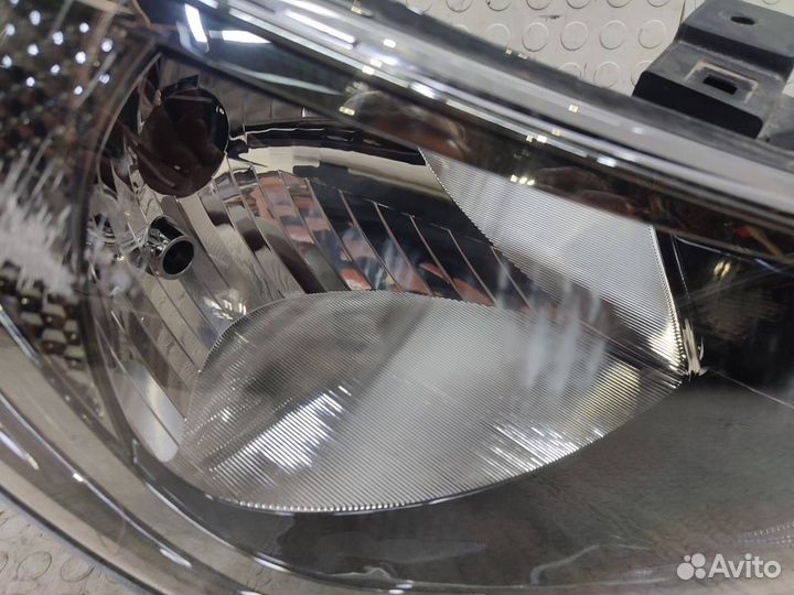 Фара правая Hyundai Solaris 2 HCR 2020