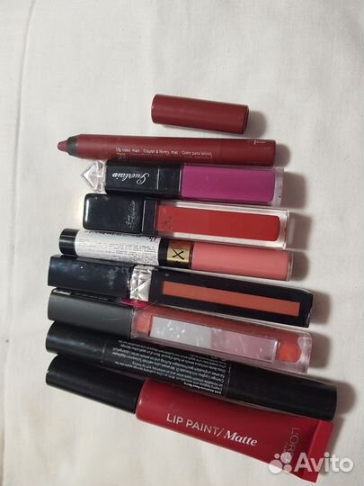 Новая губная помада в ассортименте