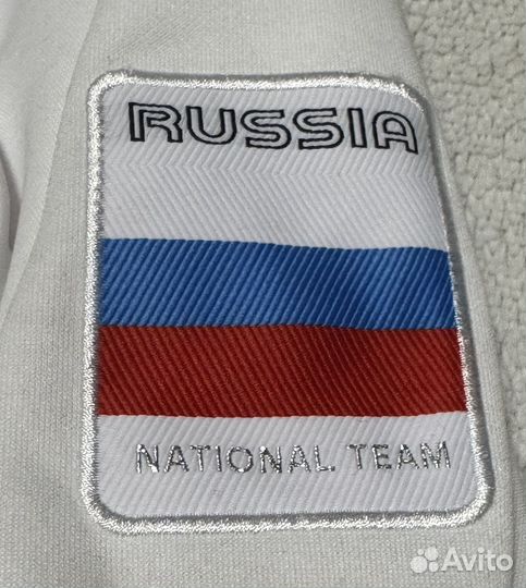 Парадный костюм. Новая коллекция. Размер М 182