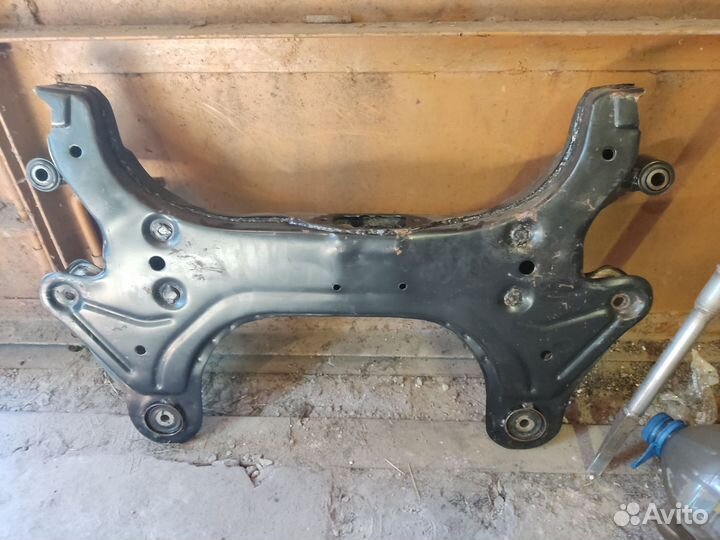 Передний подрамник Chevrolet Aveo T250