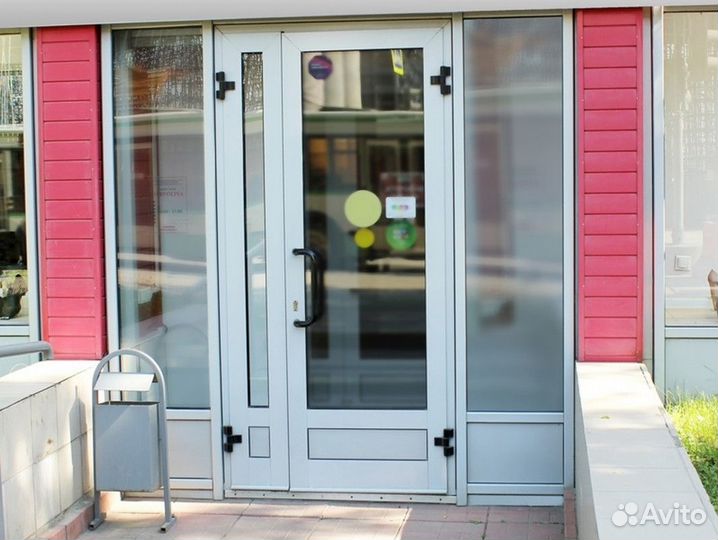 Двери алюминиевые новые
