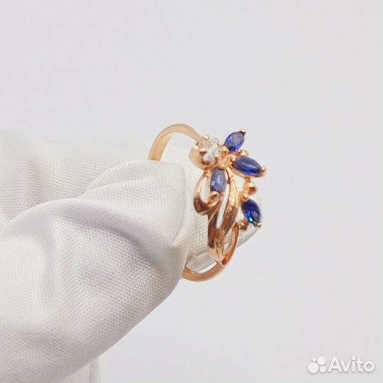 Золотое кольцо с камнем 17,5р