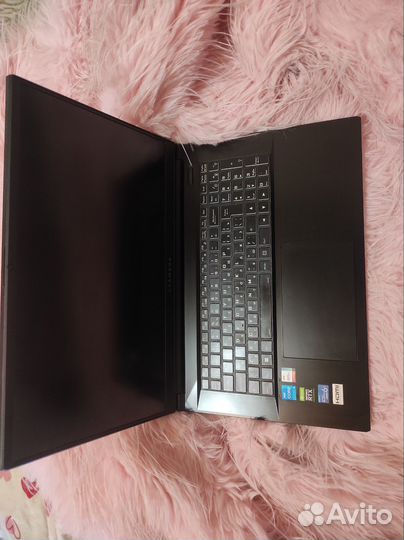 Игровой ноутбук lyambda LLT173P01