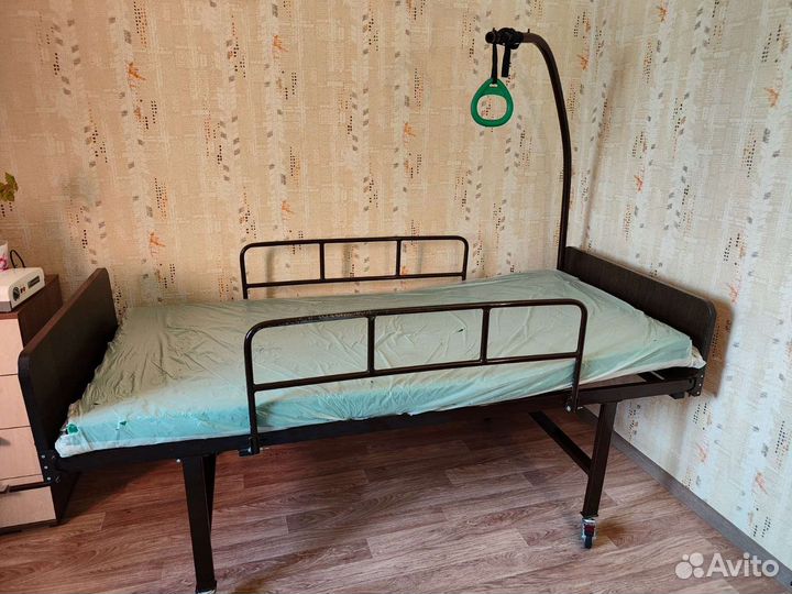 Медицинская кровать для лежачих больных бу