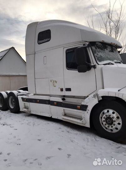 Volvo VNL 670, 2003