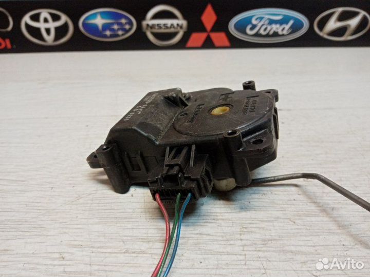 Сервопривод заслонок печки Toyota Avensis CDT220L