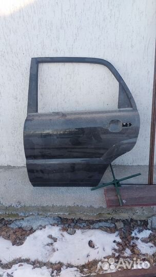 Kia sportage 2 задняя левая дверь