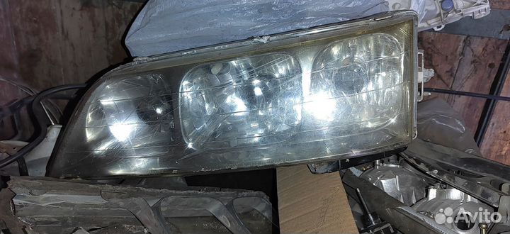 Фара Toyota mark II
