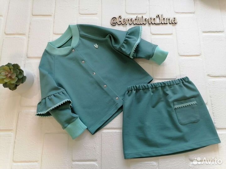 Новый комплект одежды капсула для девочки