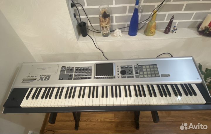 Roland Fantom-X8