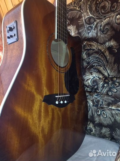 Гитара электроакустическая