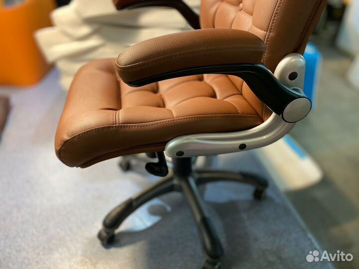 Кресло офисное