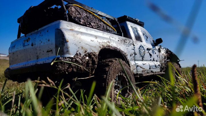 RC трофи 1/10 модель RTR комплект