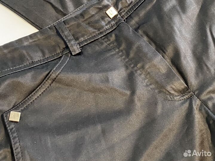 Брюки черные 44