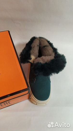 Ботинки женские зимние новые.38-24,5 см