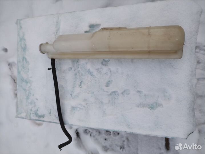 Расширительный бачок Mitsubishi Lancer 9