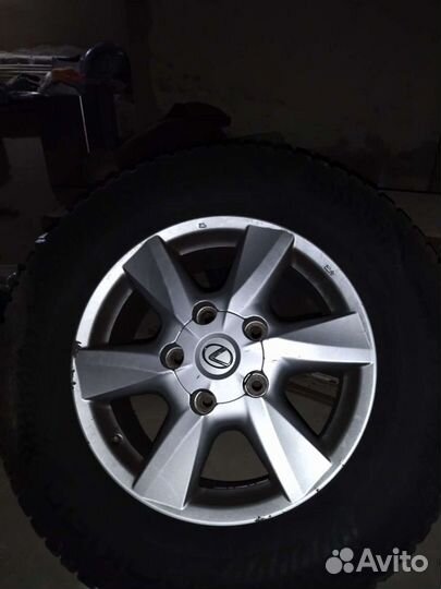 Nokian Tyres Z 285/60 R18