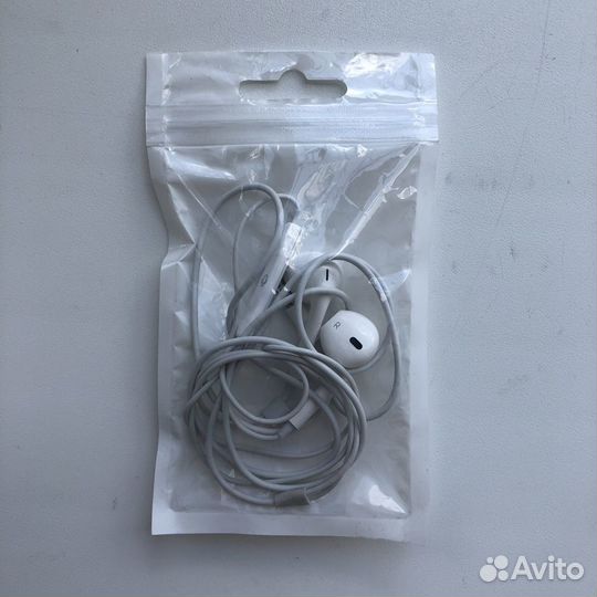 Наушники Apple iPhone