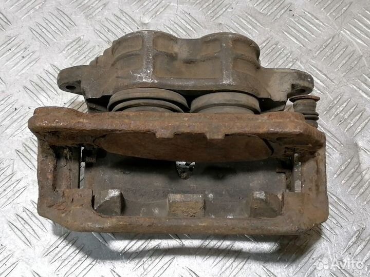 Суппорт передний правый Jaguar S-type 1999 2008