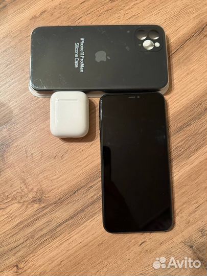 Телефон iPhone 11 Pro max