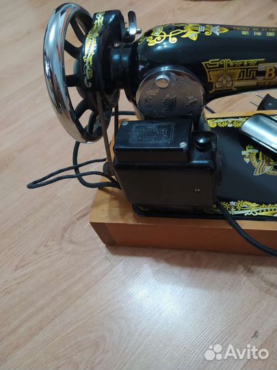 Швейная машина б/у