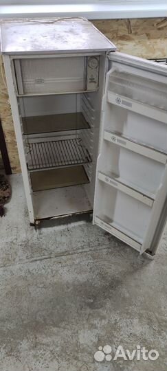 Холодильник бу Саратов