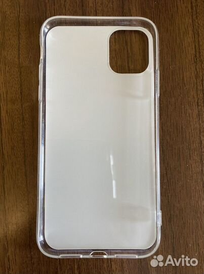 Чехол на iPhone 11