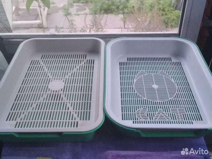 Лотки и миски для кошек