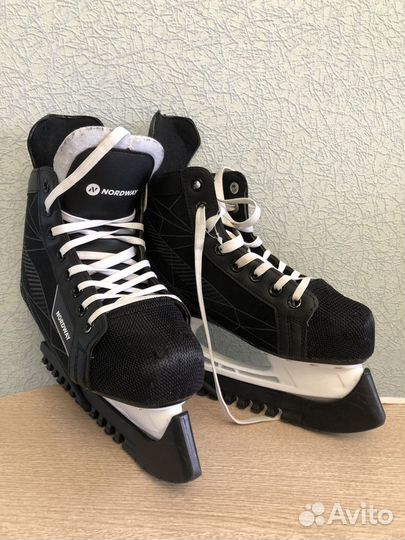 Коньки хоккейные детские