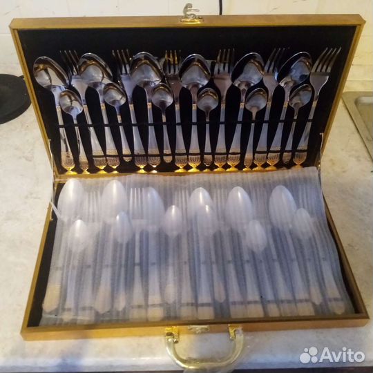 Набор столовых приборов новый