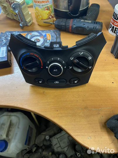 Блок управления печкой Hyundai Solaris